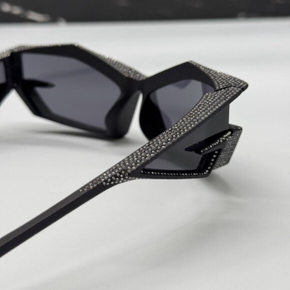 NEW GV40082I 02A GIVENCHY MATTE BLACK WITH STONES WOMEN GIVENCHY SUNGLASSES - Picture 8 of 11